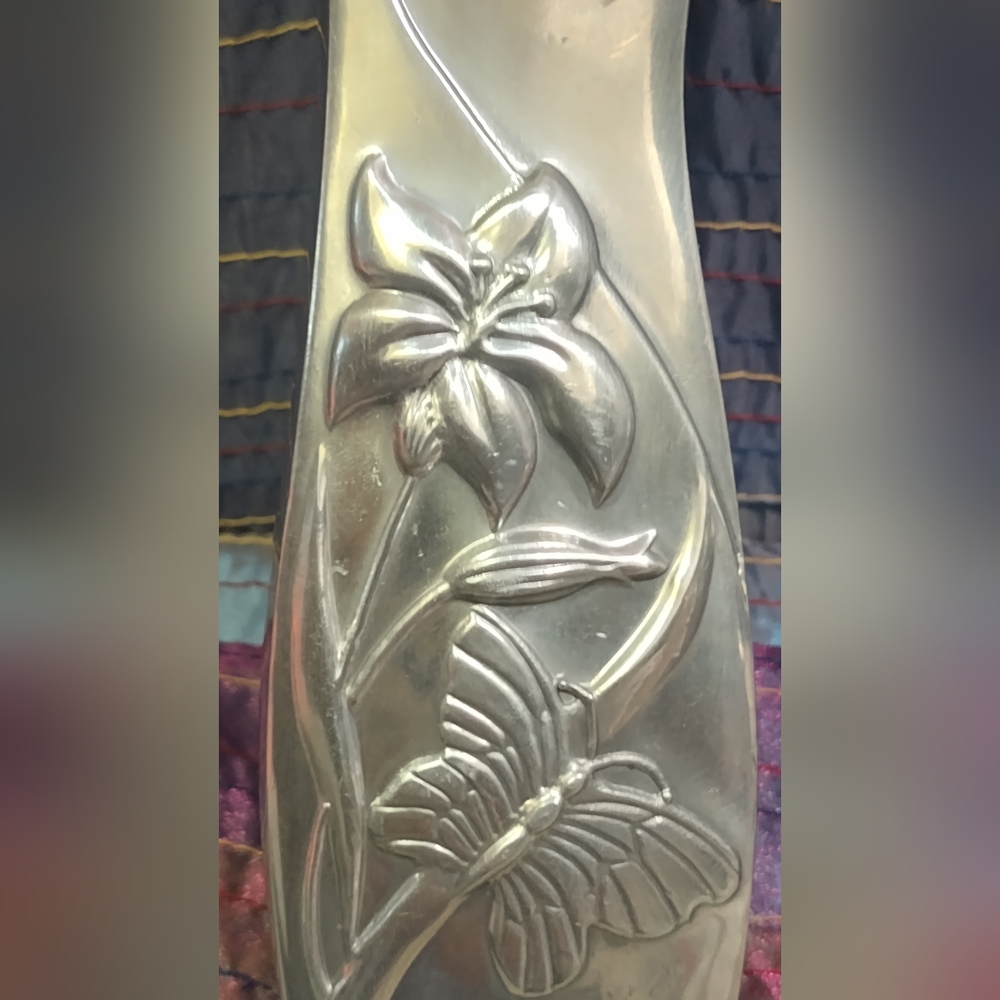 Lenox Metal Butterfly Garden Salt And Pepper Set ( PRE-OWNED ) - Picture 5 of 8